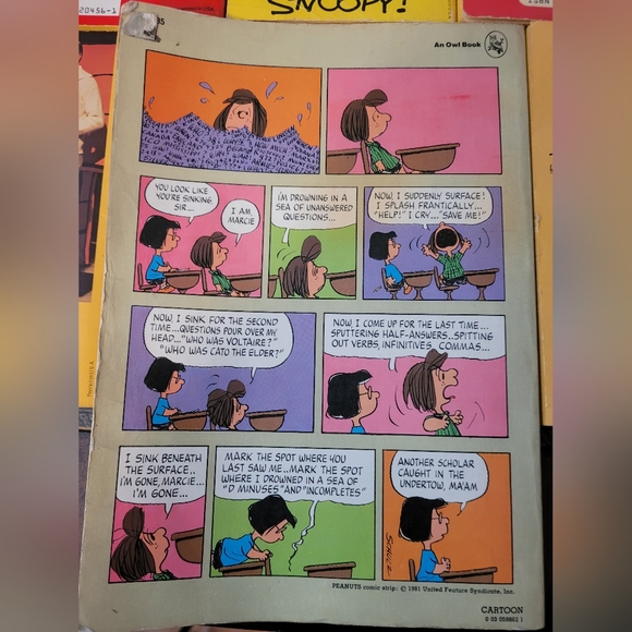 Vintage Peanuts Books - Picture 7 of 8